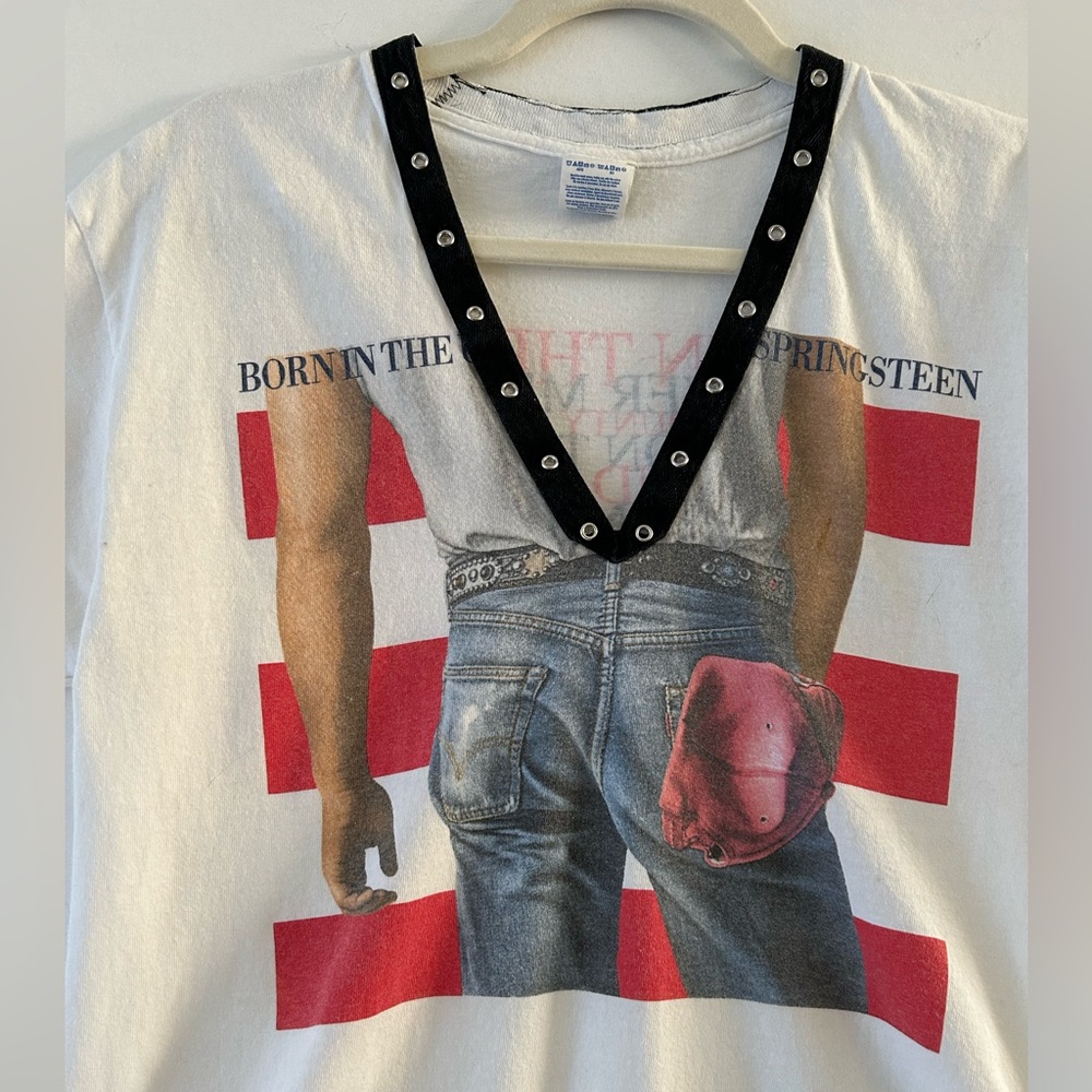 Bruce Springsteen Born in the USA Customized T-Shirt. 1984 . Medium (cut small).